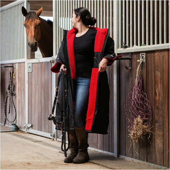 2022 Dryrobe Advance Long Sleeve Premium Outdoor Change Robe LSDADGB - Dark Green / Black - Image 3